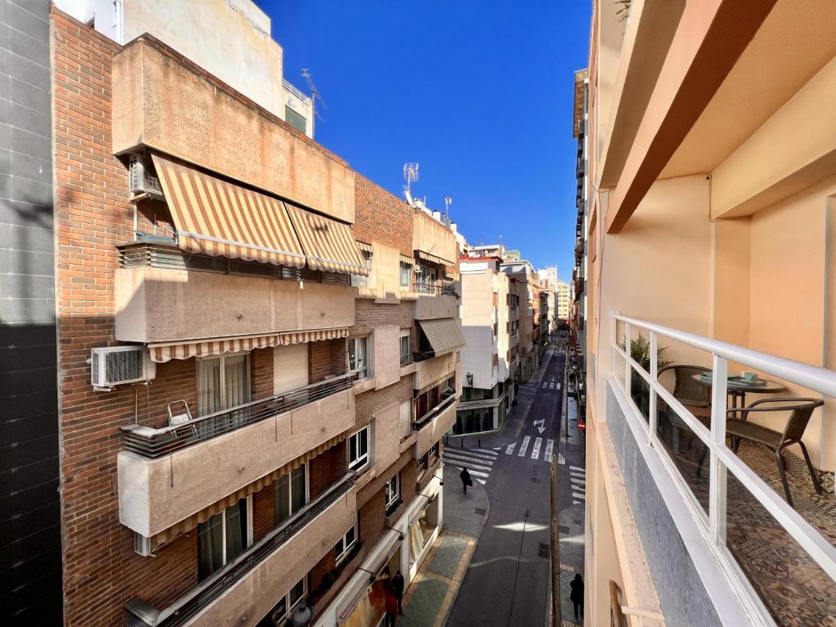 Downtown Apartment By United Renters Alicante Buitenkant foto